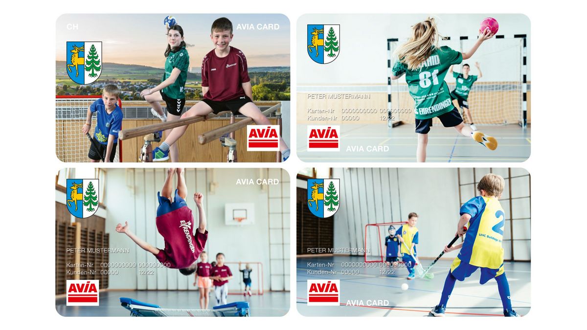 Die drei AVIA Gemeinde-Tankkarten für Ehrendingen gestapelt mit Sujets von Ehrendinger Kinder beim Sport